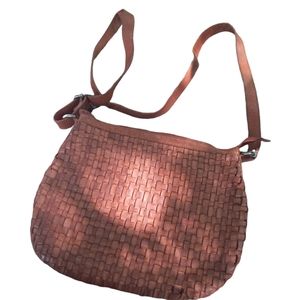 Vilenca Holland Woven leather Crossbody Purse